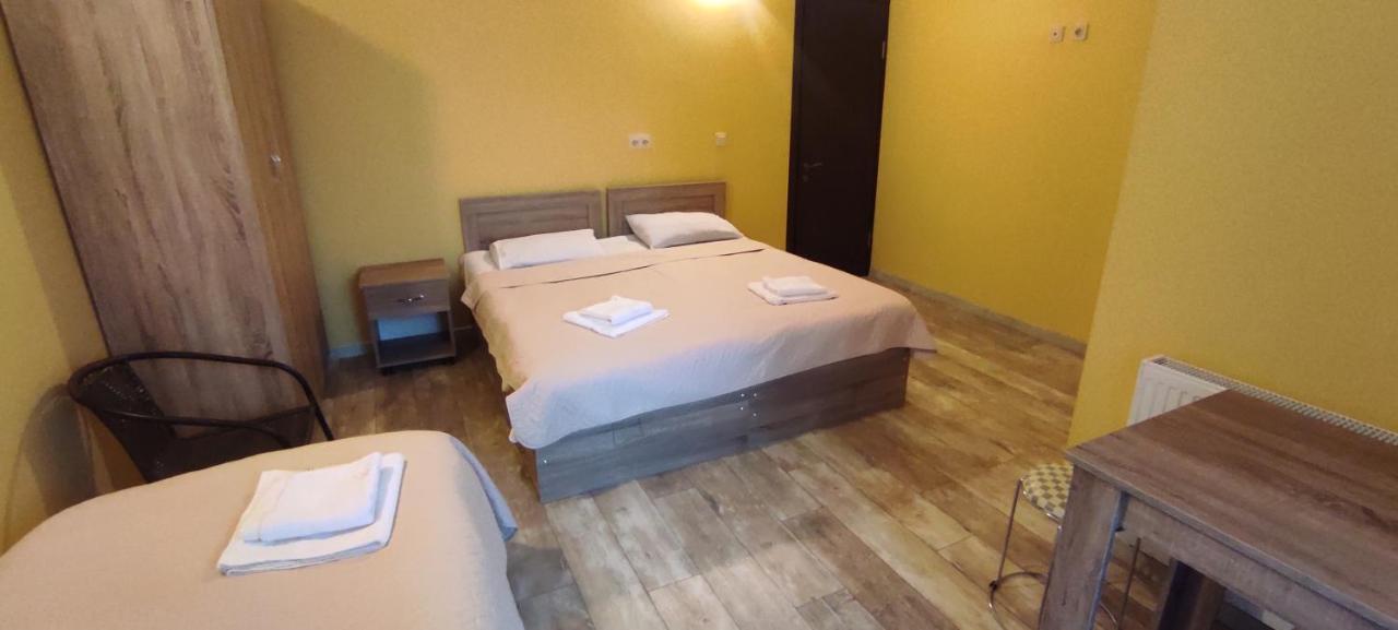 Femily Hotel In Batumi Mareti Str 2 Εξωτερικό φωτογραφία