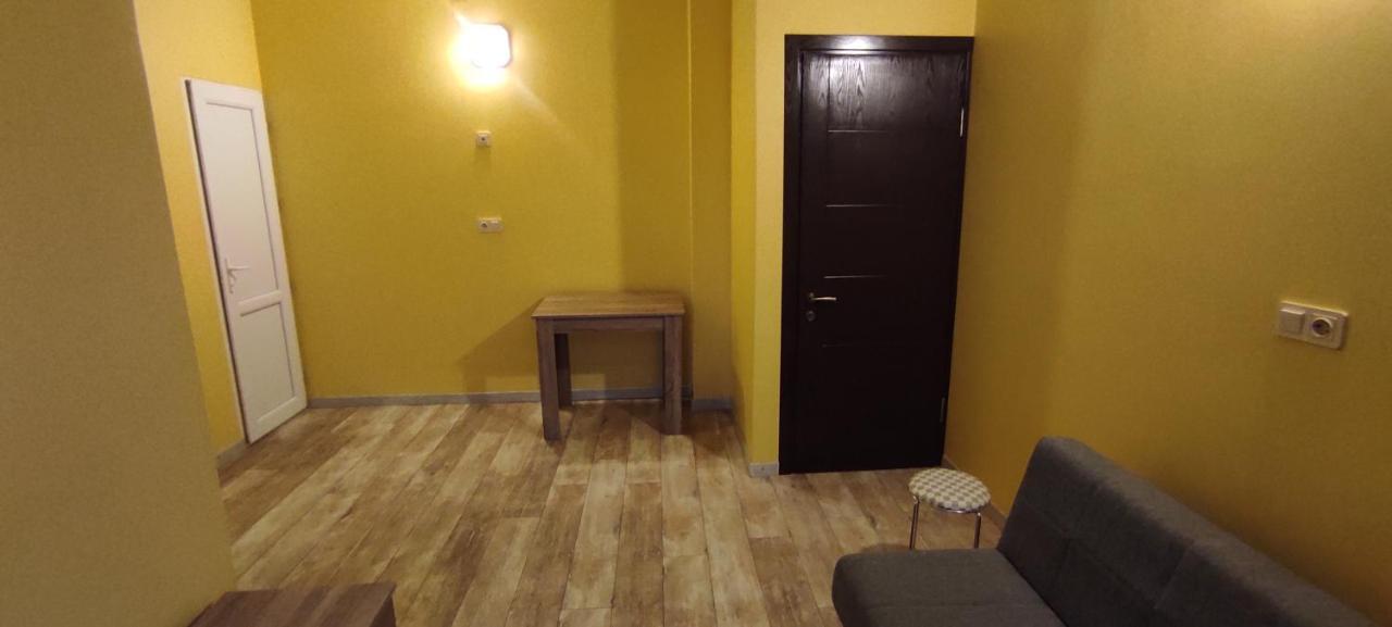 Femily Hotel In Batumi Mareti Str 2 Εξωτερικό φωτογραφία