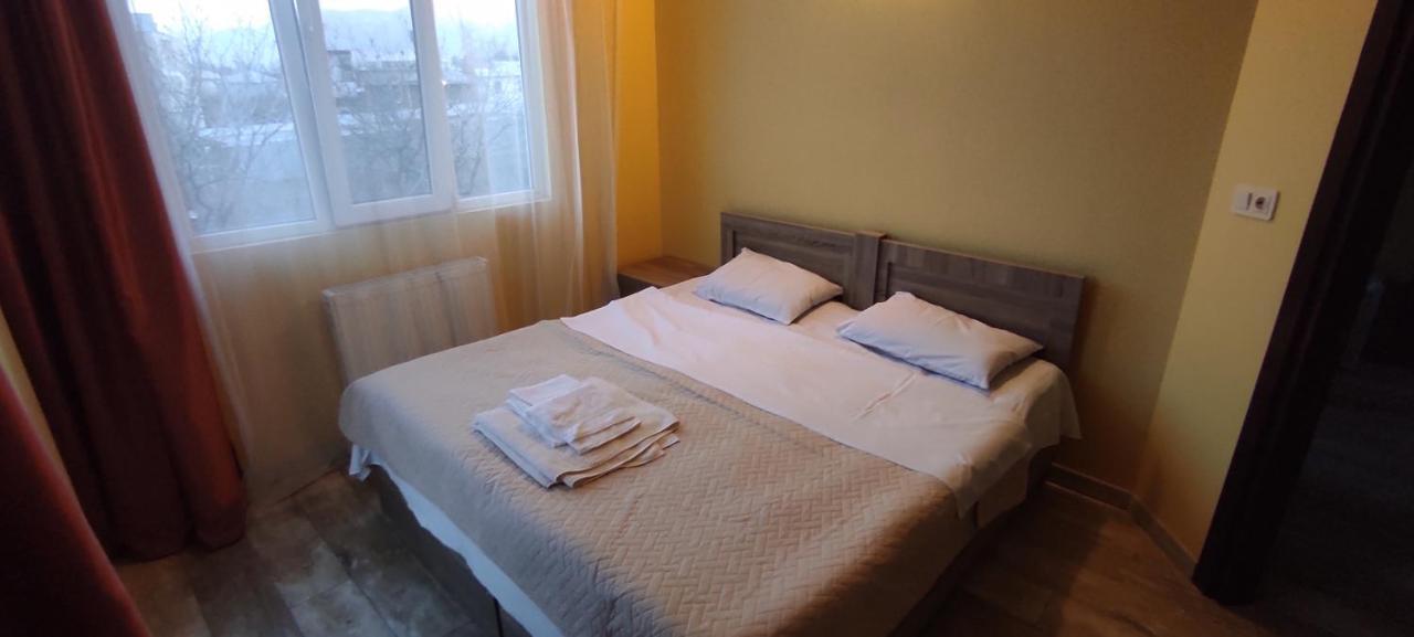 Femily Hotel In Batumi Mareti Str 2 Εξωτερικό φωτογραφία