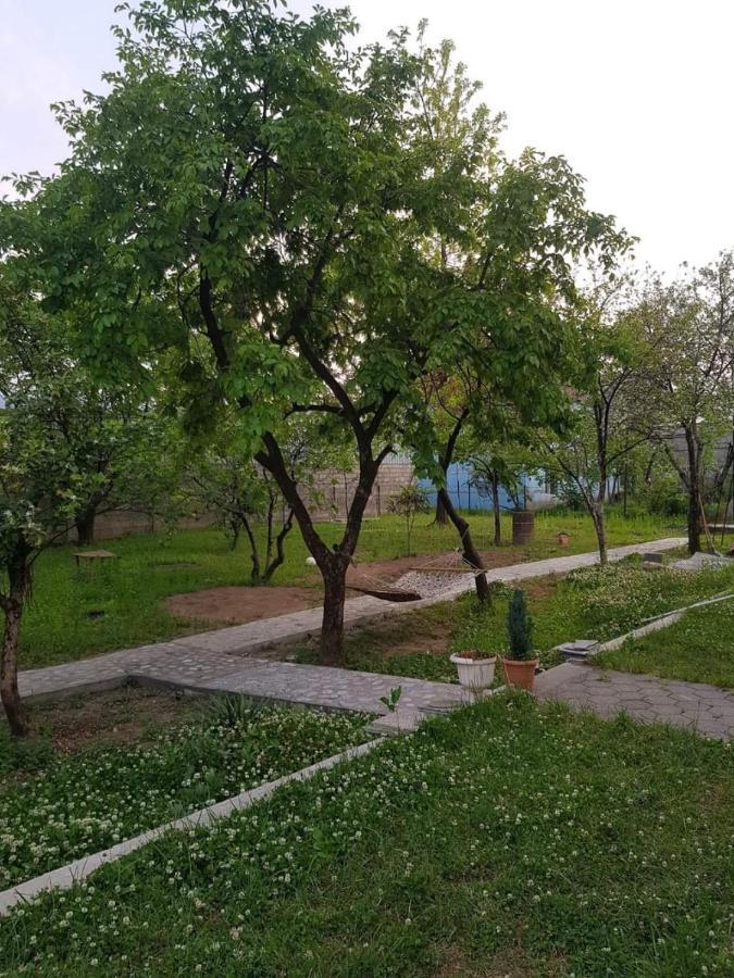 Femily Hotel In Batumi Mareti Str 2 Εξωτερικό φωτογραφία