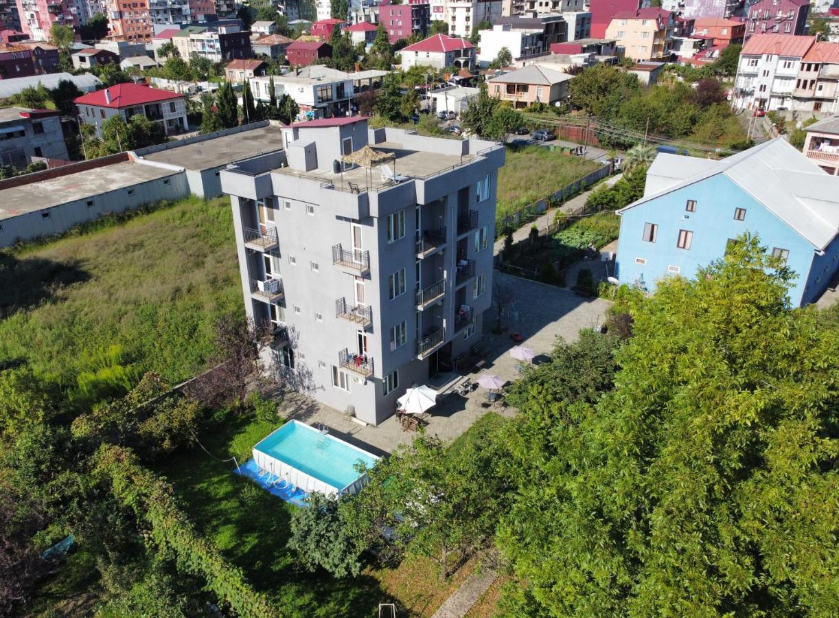 Femily Hotel In Batumi Mareti Str 2 Εξωτερικό φωτογραφία