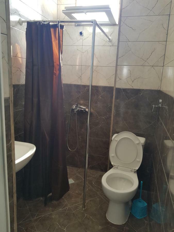 Femily Hotel In Batumi Mareti Str 2 Εξωτερικό φωτογραφία