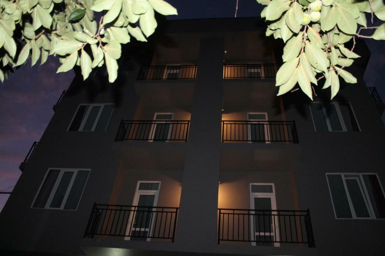 Femily Hotel In Batumi Mareti Str 2 Εξωτερικό φωτογραφία